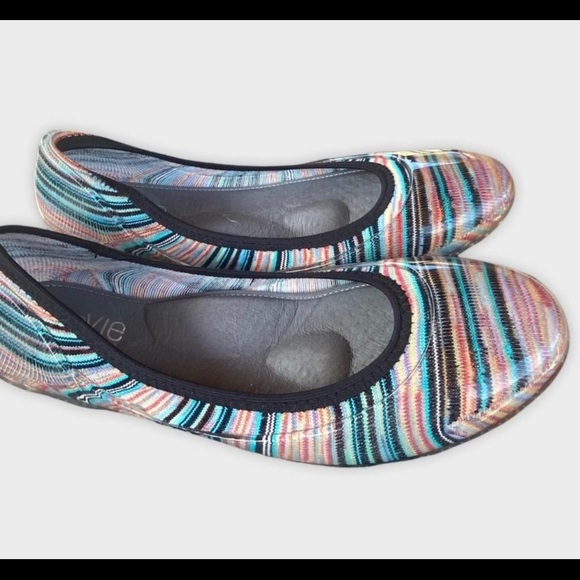Ja Vie Comfy Jelly Knit Ballet Flats in Fiesta Stripe Print size 40 - Picture 5 of 7